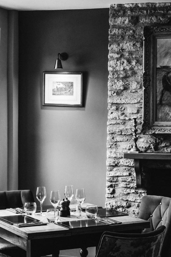 Cat And Custard Pot Inn Shipton Moyne Экстерьер фото