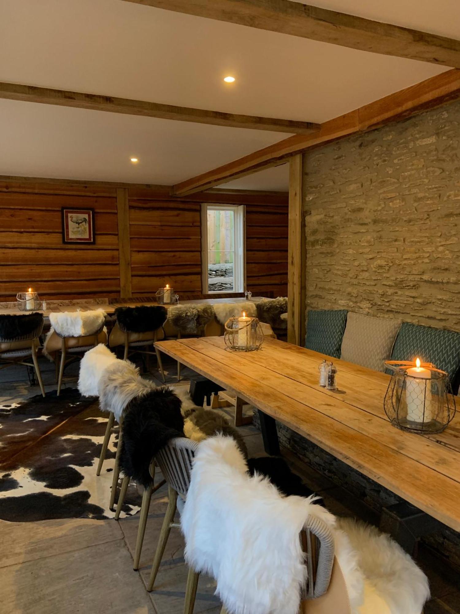 Cat And Custard Pot Inn Shipton Moyne Экстерьер фото